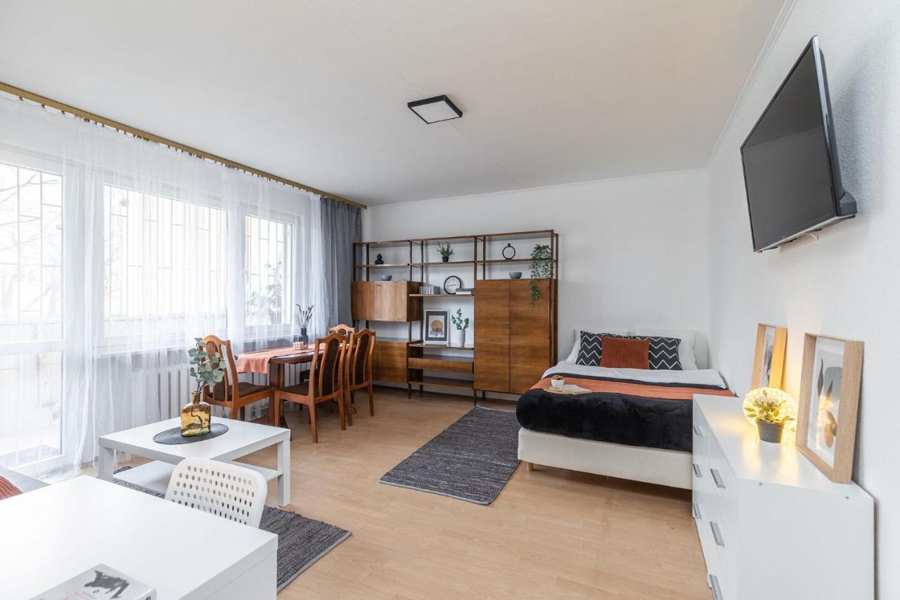 Room, Pirenejska 20 Cozy Rooms Warszawa Eksteriør billede